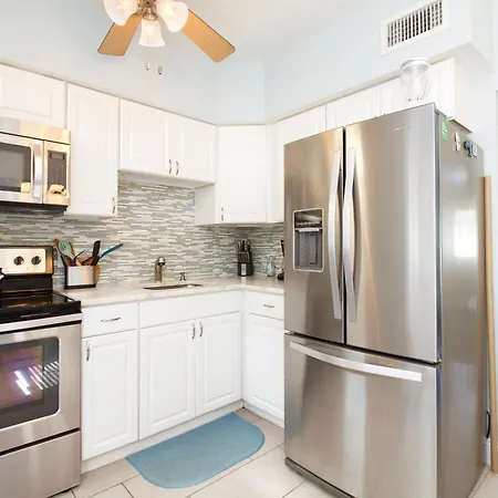 Clearwater Beach Suites #103 | Ground Floor + Heated Pool + Walk To The Beach!